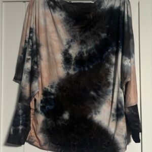 Woman’s tie dye tunic